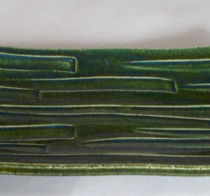 織部緑釉そぎ　大俎板皿